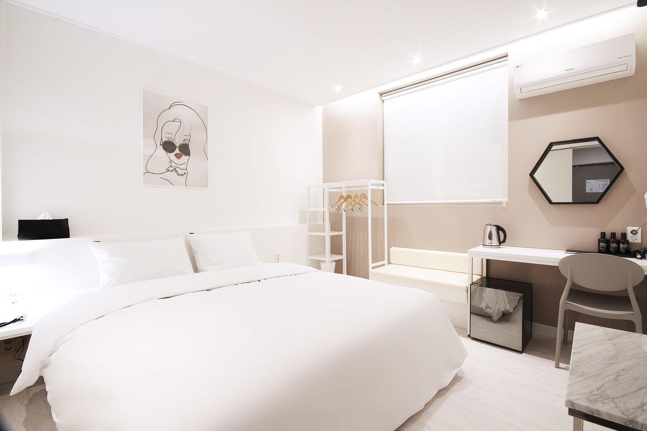 Hotel Yam Yeosu Hakdong Esterno foto