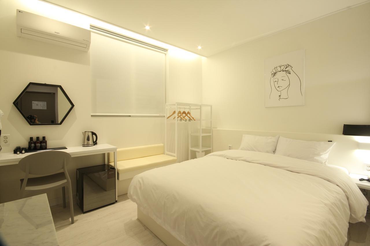 Hotel Yam Yeosu Hakdong Esterno foto