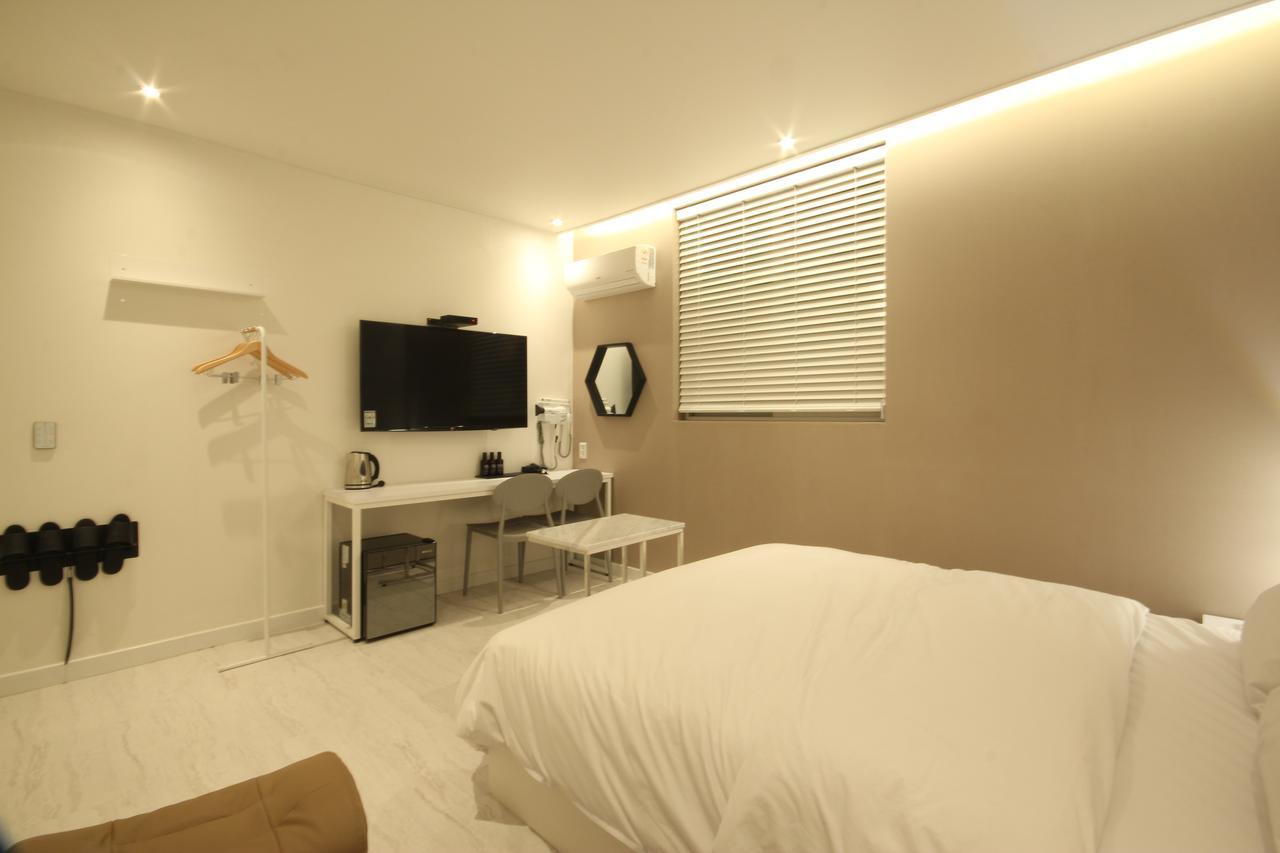 Hotel Yam Yeosu Hakdong Esterno foto