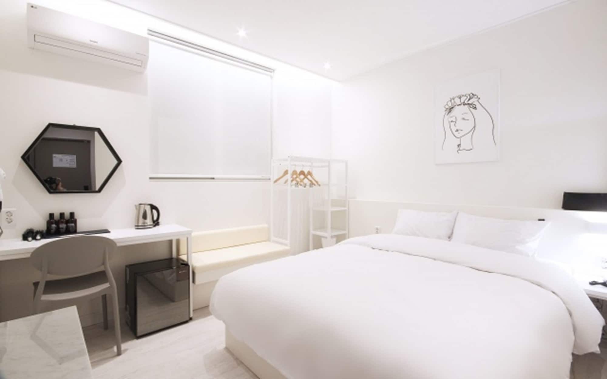 Hotel Yam Yeosu Hakdong Esterno foto